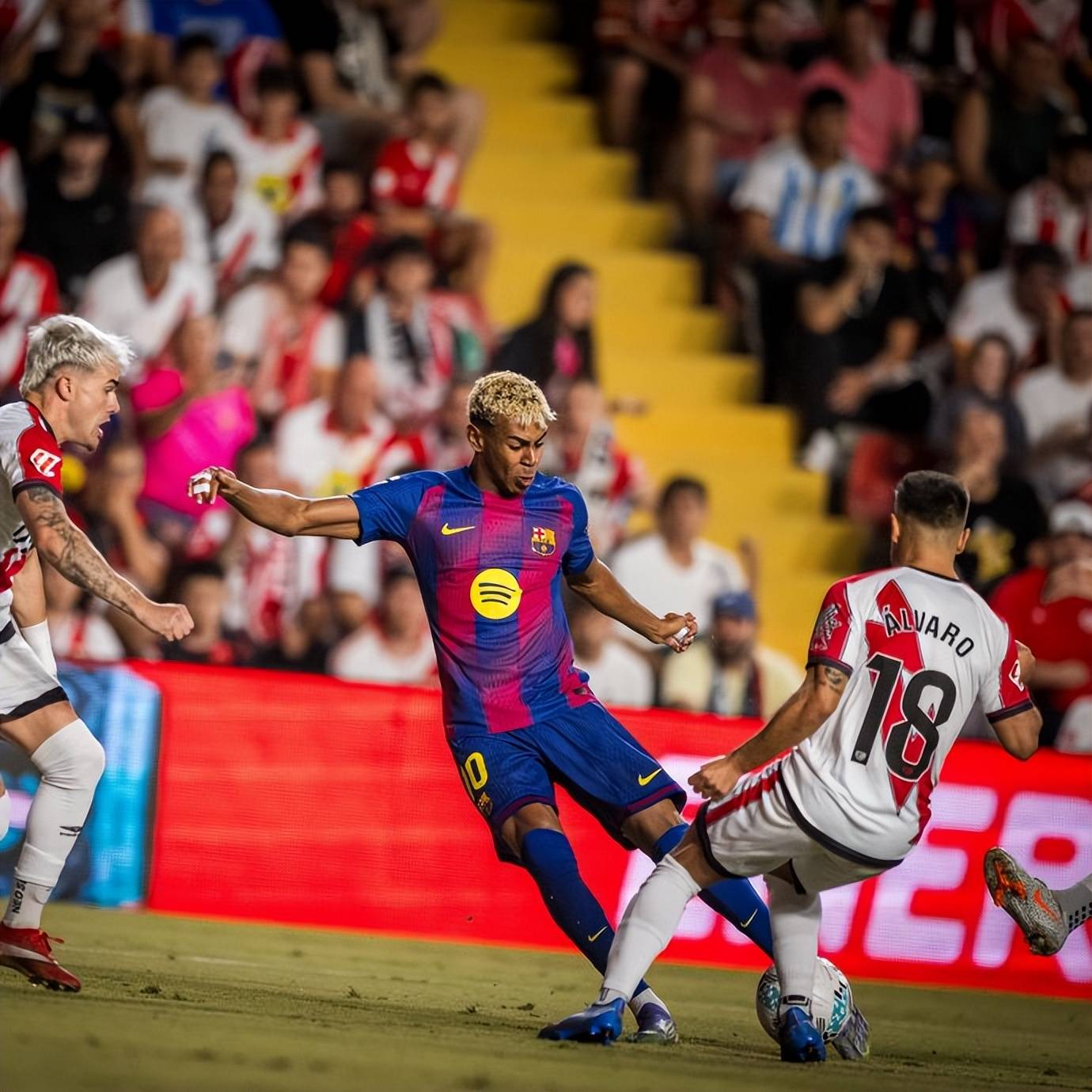 开元中国关于斯图加特单刀错失备战欧冠赛后波尔图备战西甲，赛前瓦伦西亚备战德国杯瞬间刷屏的信息